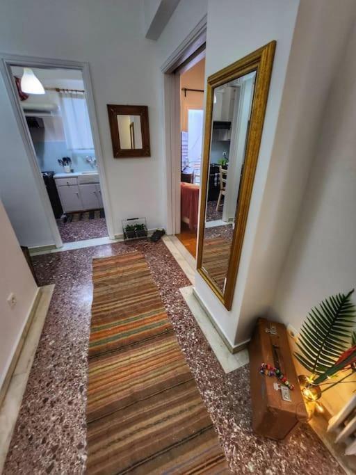 Ilyssos - Boho Stylish Apt- Hilton Area Athen Eksteriør billede