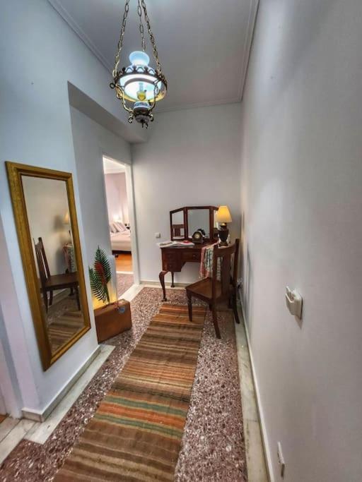 Ilyssos - Boho Stylish Apt- Hilton Area Athen Eksteriør billede